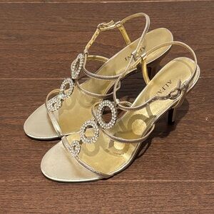 NWT Alfani Elegant Gold Strappy Heels Size 8.5